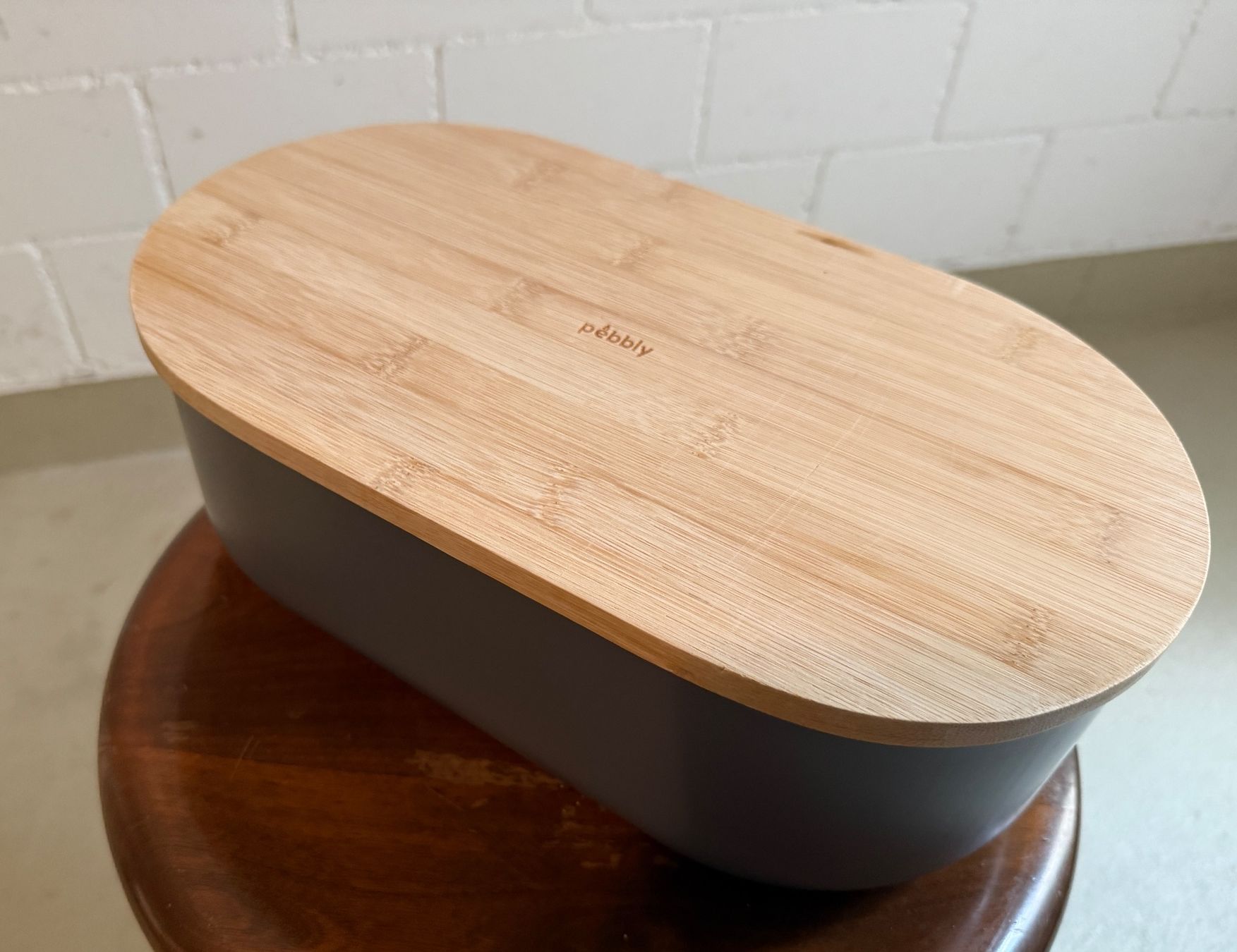 Contenitori & Simili: Brotkasten Pebbly oval mit Bambusdeckel und Messer – Usato da Hettlingen venduto da mon_zp6g 1