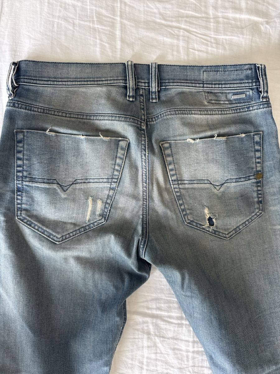 Diesel Jeans: DIESEL Tepphar Slim Carrot Jeans – Usato da Zürich venduto da Sigeli03 3