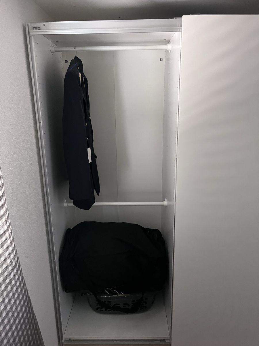 Ikea Armadi: KleiderSchrank günstig zu ersteigern – Usato da Ebnat-Kappel venduto da Privat1935 1