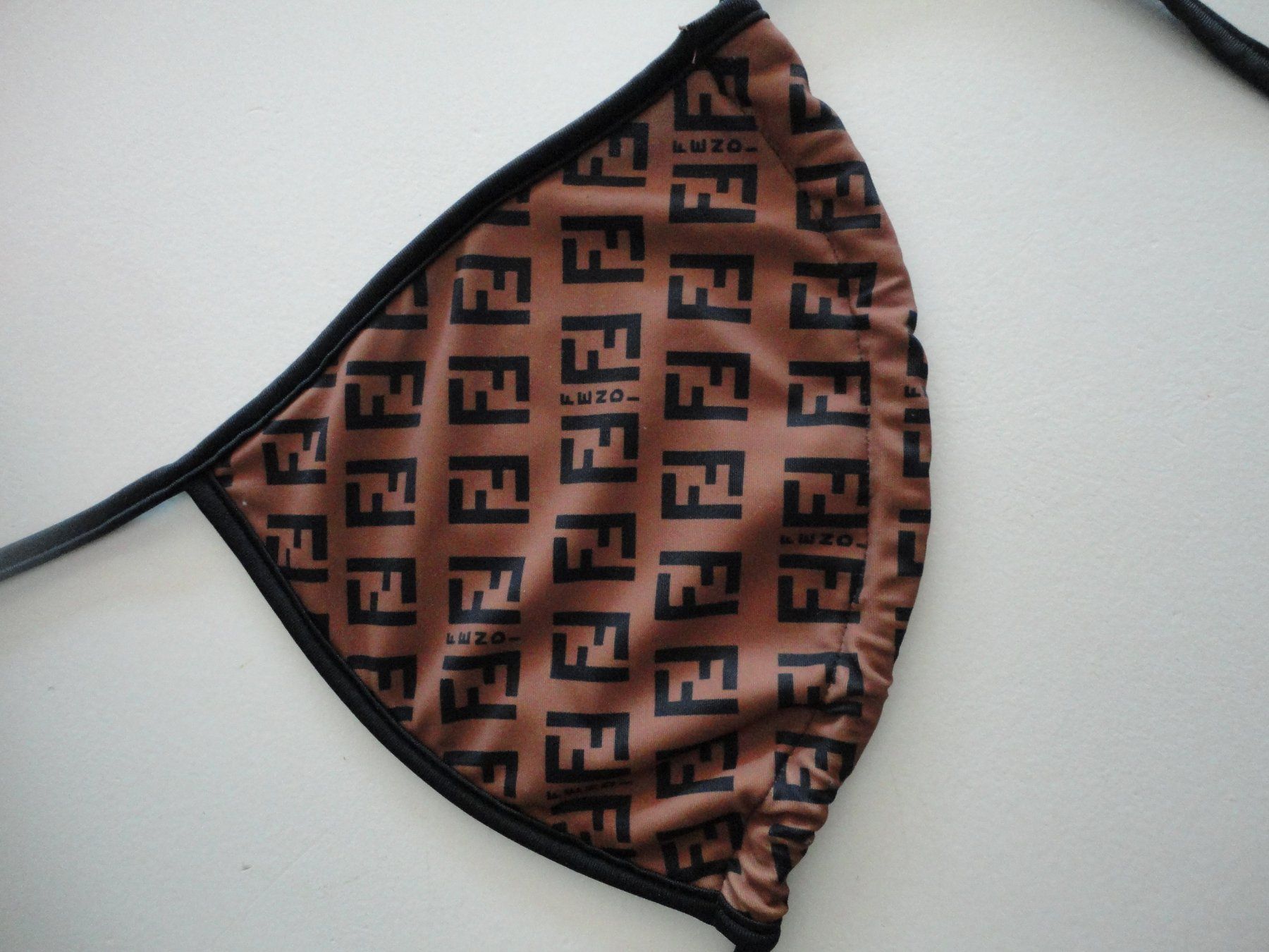 Fendi Maillots de bain & Bikinis: Fendi Bikini Oberteil braun FF Logo – D'occasion à Bonstetten par nat_tv99 1