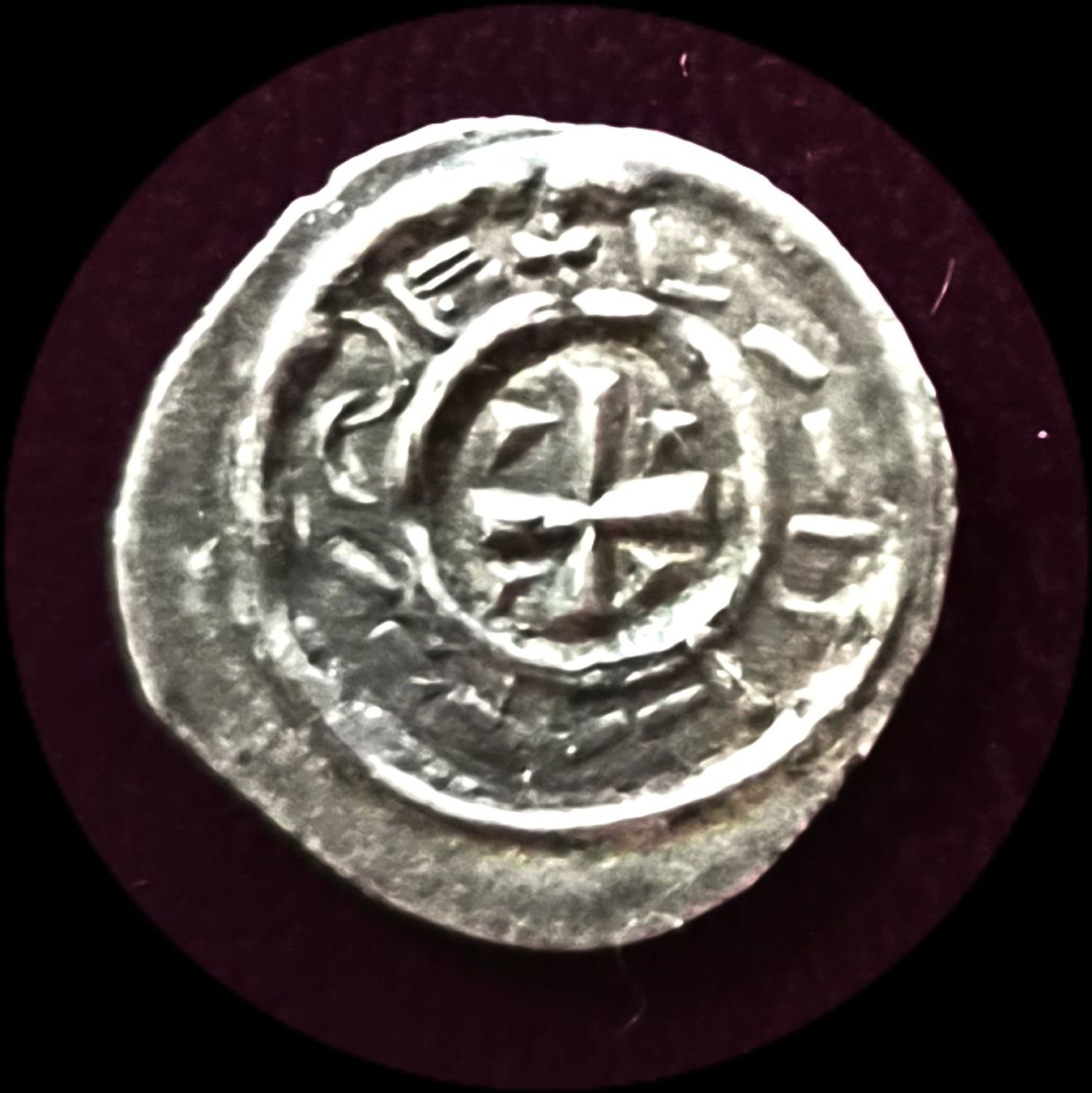 Tutti le monete: Ungarn Denar MIttelalter, Stephan II 1116 - 1131 – Usato da Gossau SG venduto da perude 2