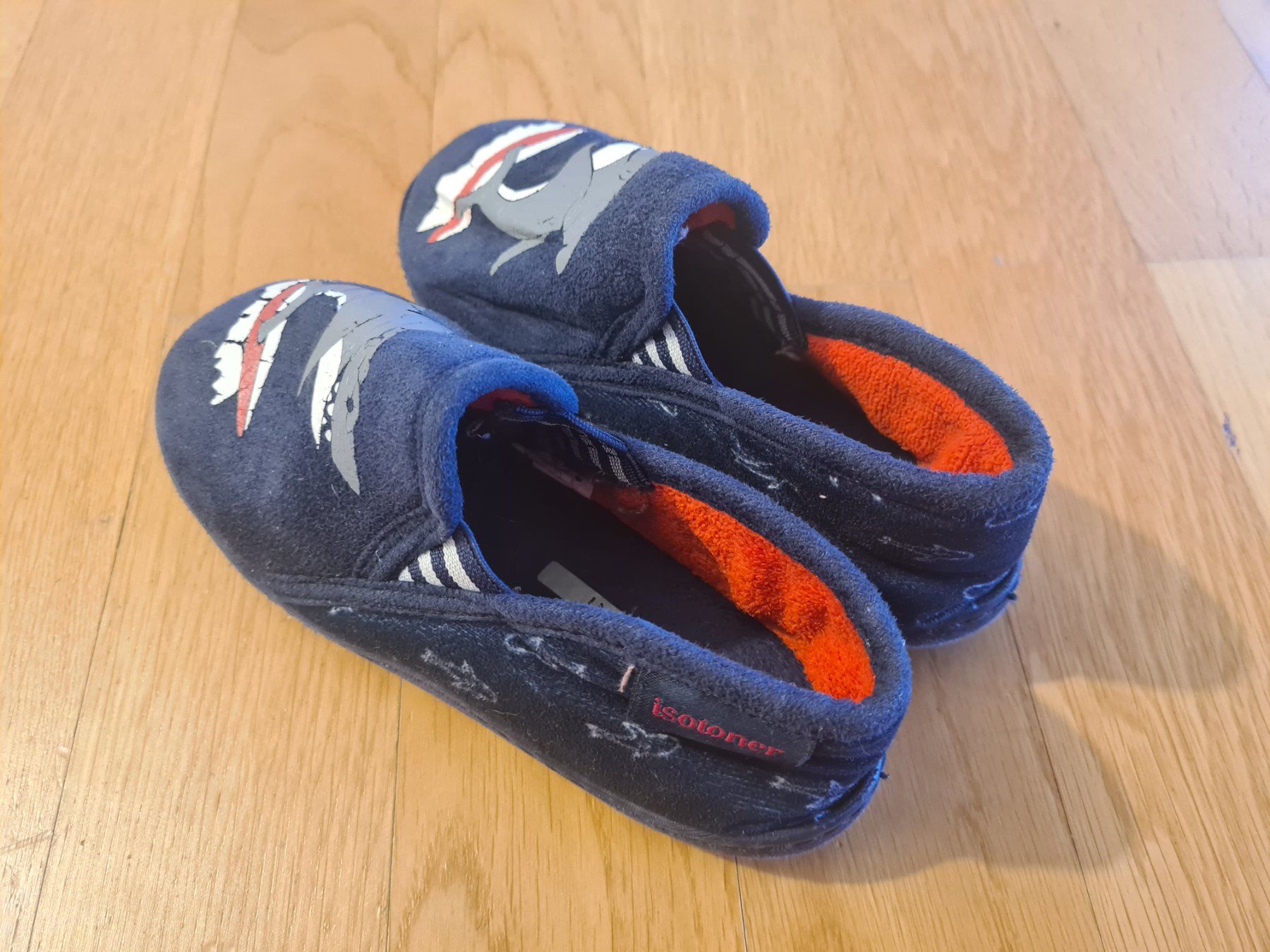 Scarpe per ragazzi: Hausschuhe Gr 28 – Usato da Zumikon venduto da daryona 1