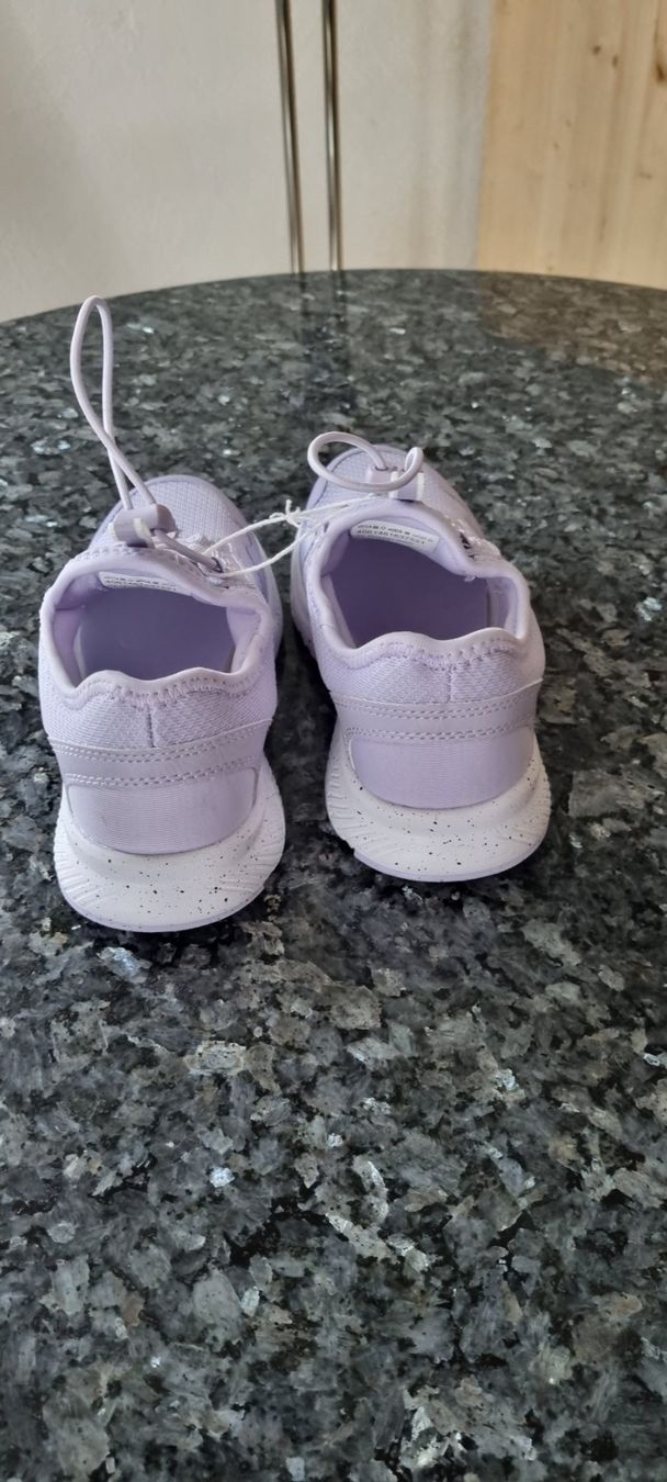 Scarpe per ragazze: Sneakers Gr.31 – Nuovo (secondo la descrizione) da egliswil venduto da Maggy6 1