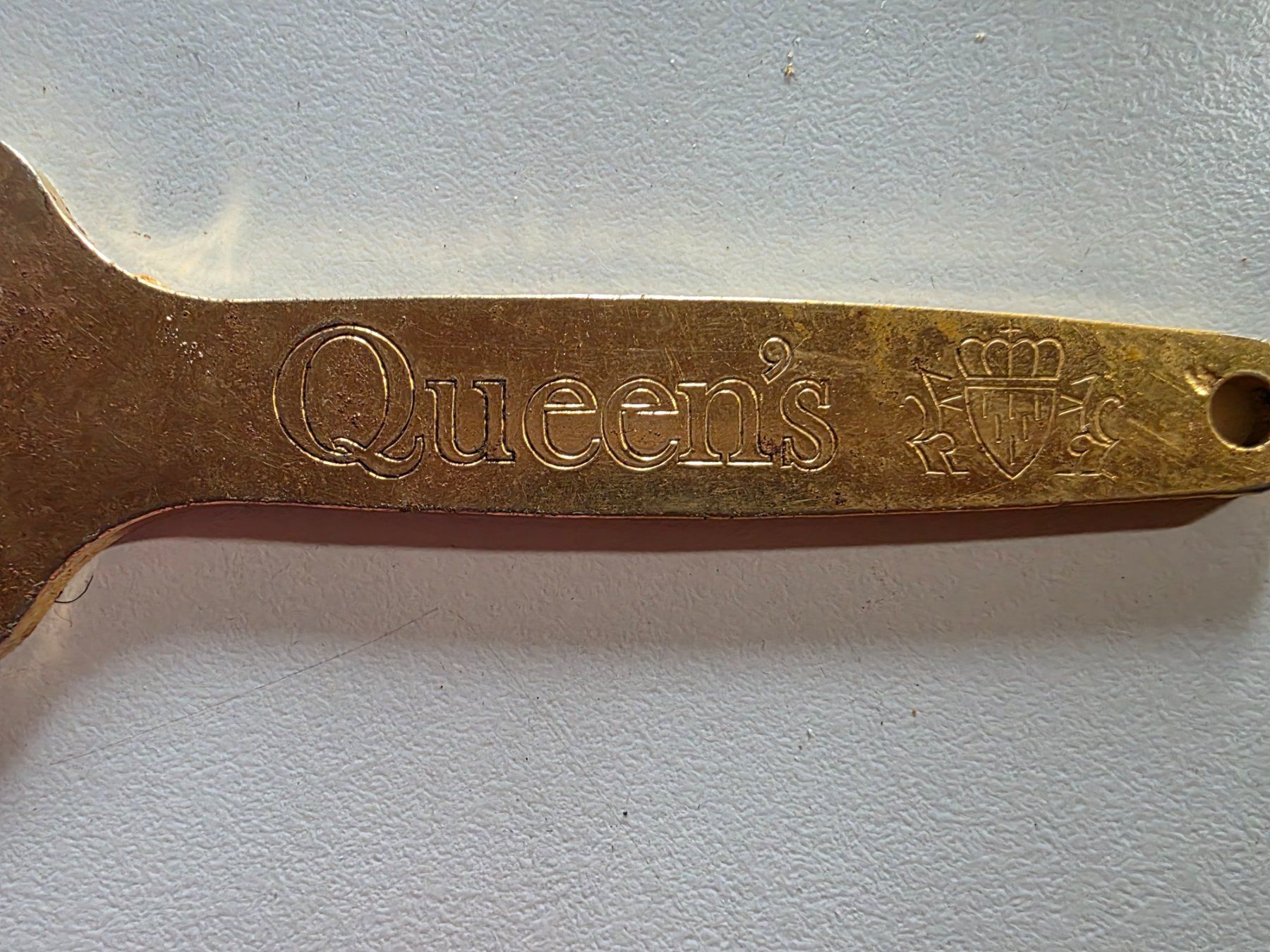 Tire-bouchons & Bouchons: Vintage Flaschenöffner Metall - Queen's - Ernst – D'occasion à Walterswil BE par Lonitti 1