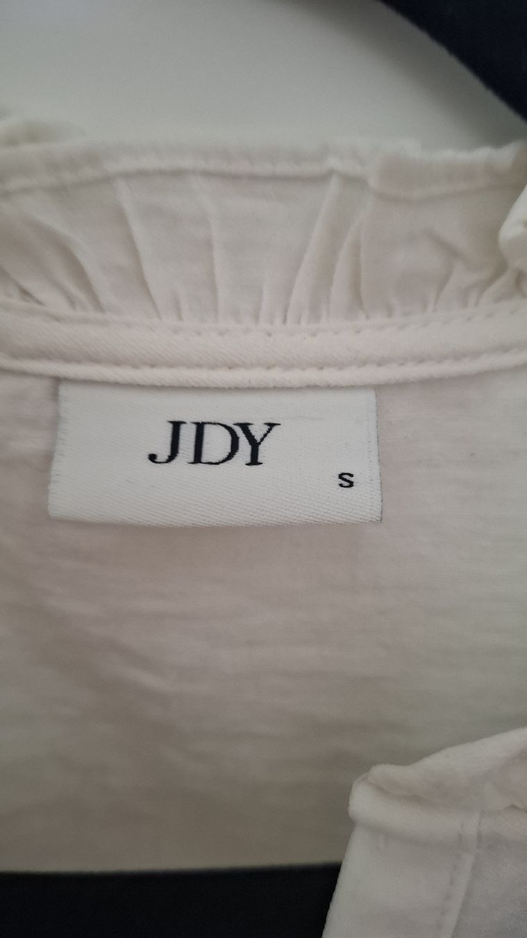 Chemisiers: Blouse JDY cream size S excellent condition – D'occasion à Hausen am Albis par ann_2kkx 4