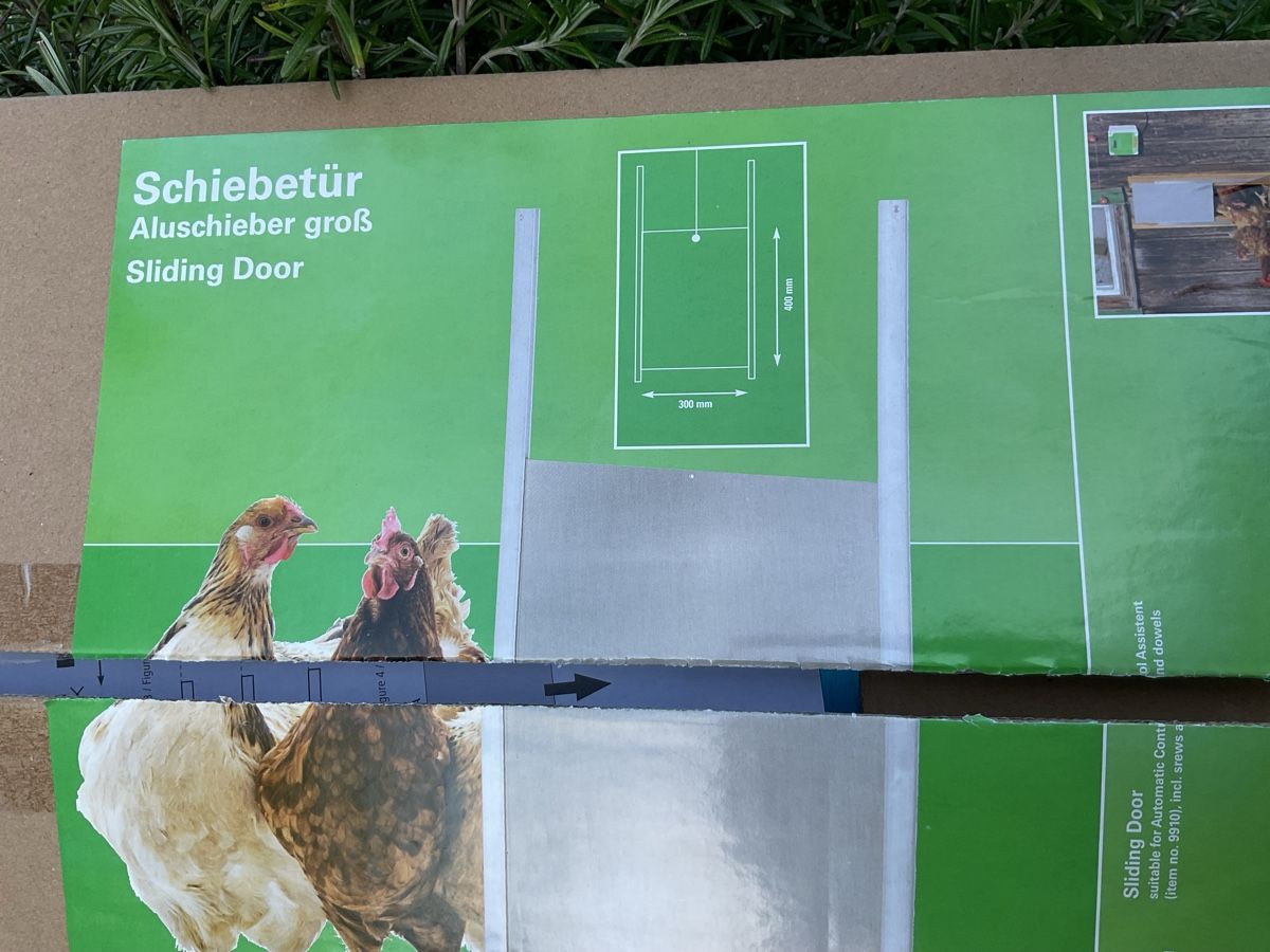 Porte: Hühnerklappe Schiebetür Aluschieber gross – Nuovo e nell'imballaggio originale da Hombrechtikon venduto da Supervitamin01