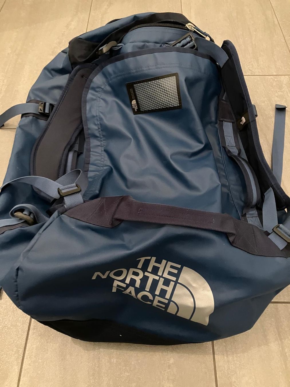 North Face Taschen: The North Face Tasche – Gebraucht aus Bubikon von tokidoki