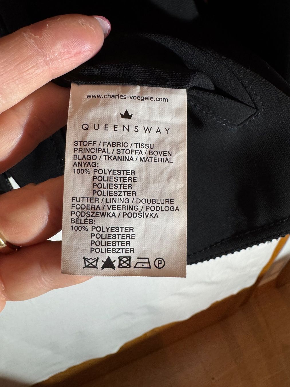 Giacche: Schwarzer Blazer von Queensway Gr. 42 – Usato da Grosswangen venduto da second_hand_dress 6