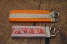 2 STUCK PORTE CLEE NEU - HANDARBEIT