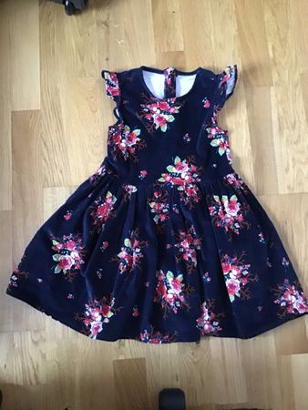 Kleid G:110/116, Blumenmuster ;98%Baumwolle
