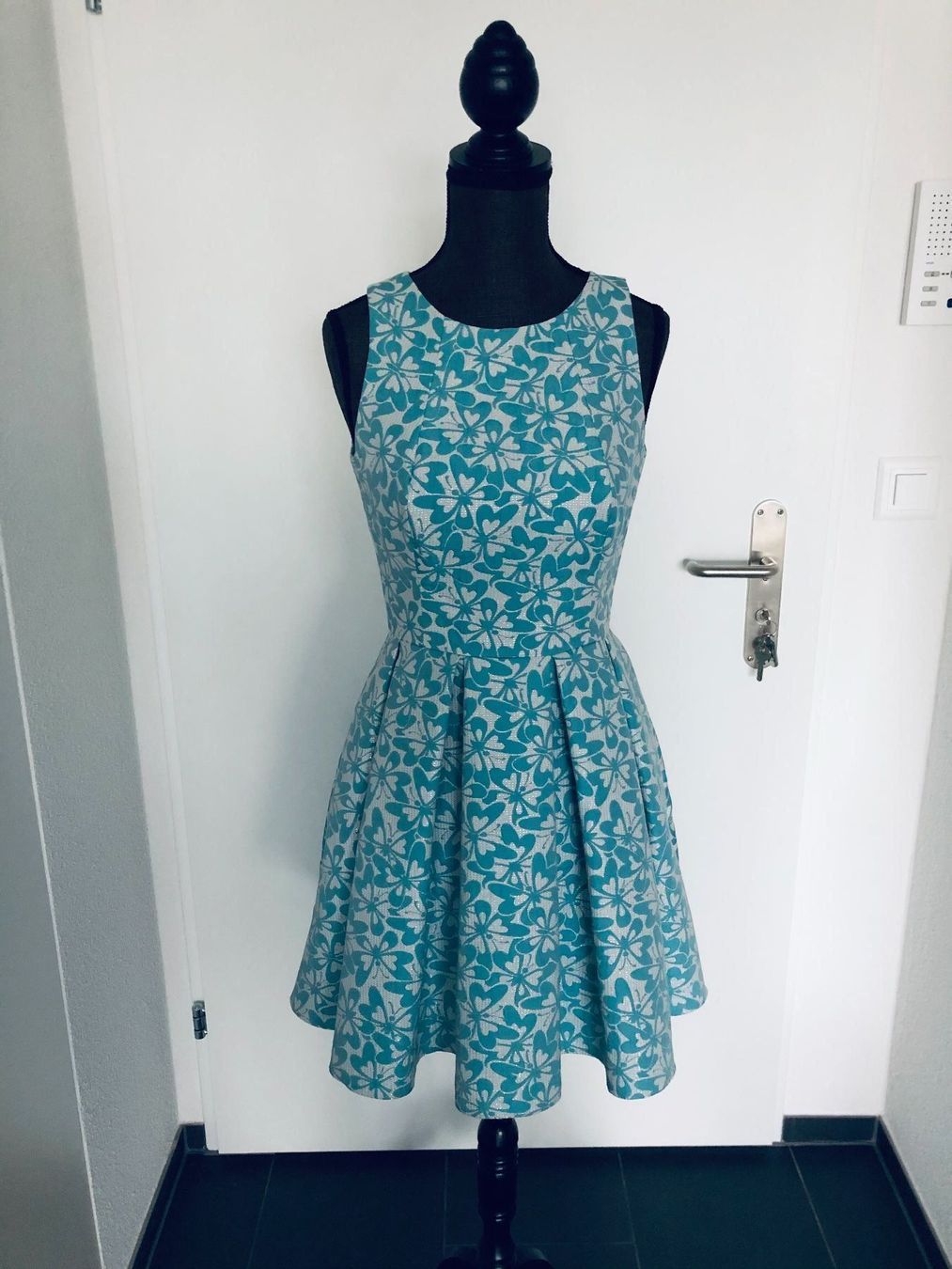 Kleider: Wunderschöne Kleid - Atelier – Neu (gemäss Beschreibung) aus Winkel von Luxtime 1