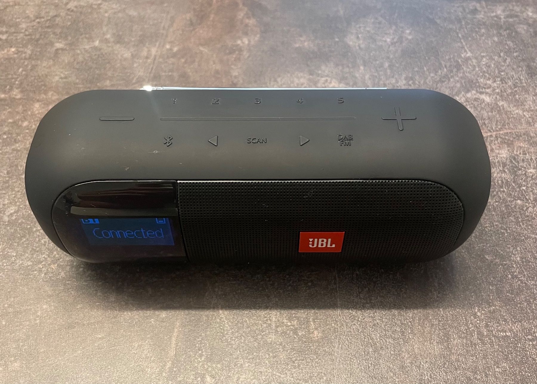Radio: JBL Tuner 2 - Tragbarer Bluetooth-Lautsprecher – Usato da Wettingen venduto da Serk