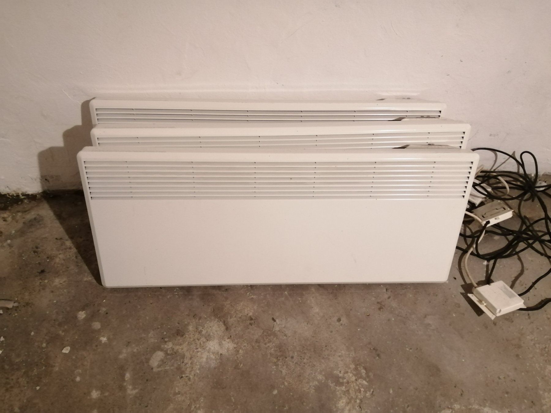 Heizgeräte: Radiator – Gebraucht aus Engi von Im010 1