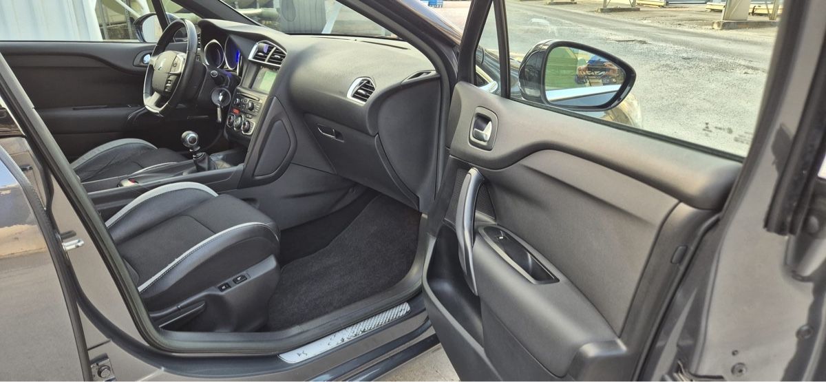 Citroën Automobili: CITROEN C4 DS4 1.6 HDI – Usato da Bülach venduto da _milziv 6
