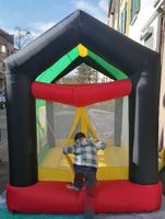 Hüpfburg für Kinder bunt gebrauchter Zustand