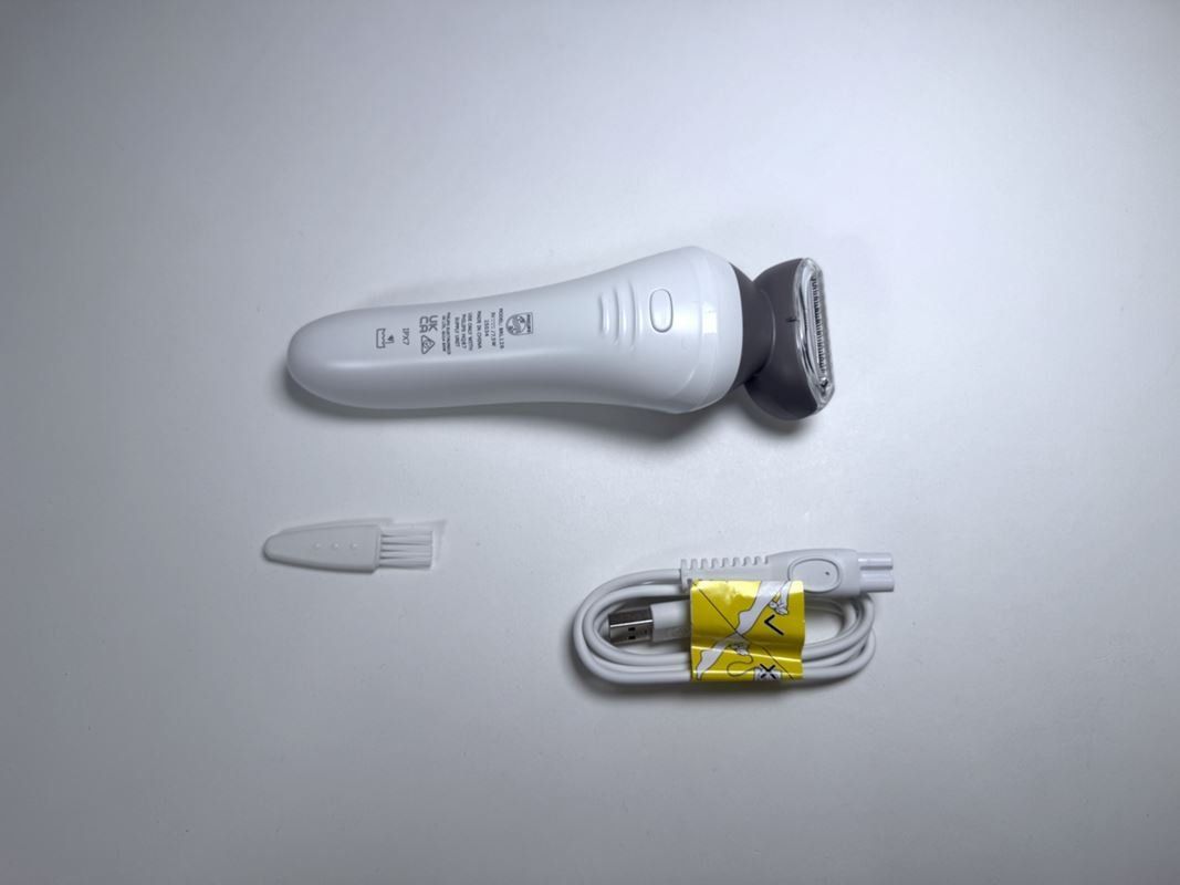 Philips Rasoi & Lamette da barba: PHILIPS Lady Shaver Series 6000 – Usato da Zollikofen venduto da Restwert_Zollikofen 7