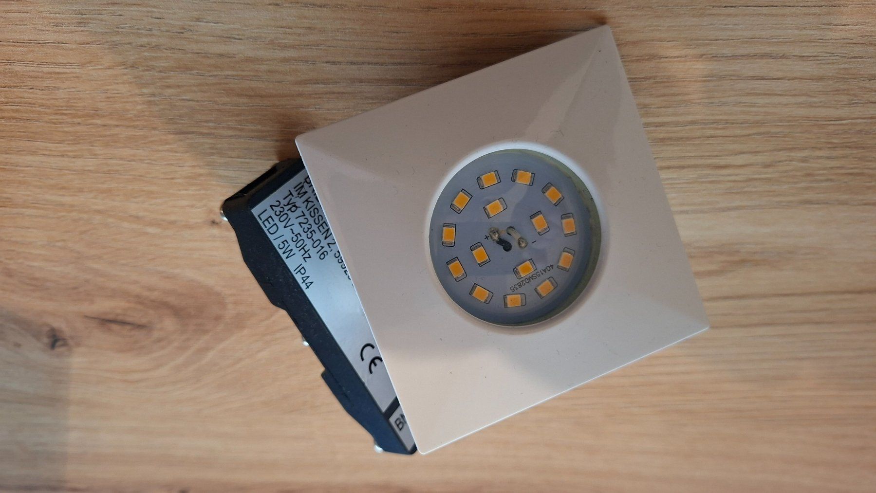 Lampes: Einbaustrahler LED 5W IP44 – D'occasion à Goldau par Sarantantan