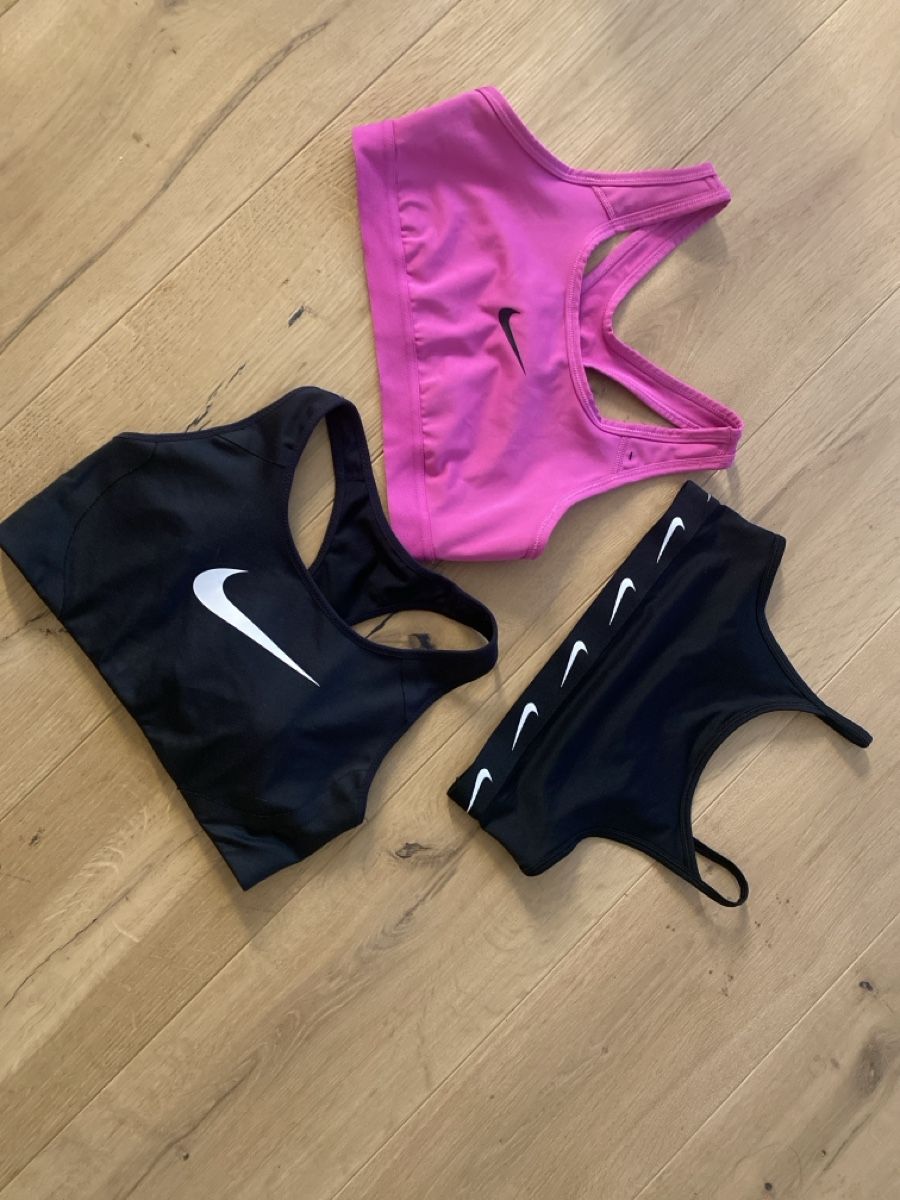 Nike Blusen, T-Shirts & Tops: Top Nike – Neu (gemäss Beschreibung) aus Bremgarten AG von Jeannine015