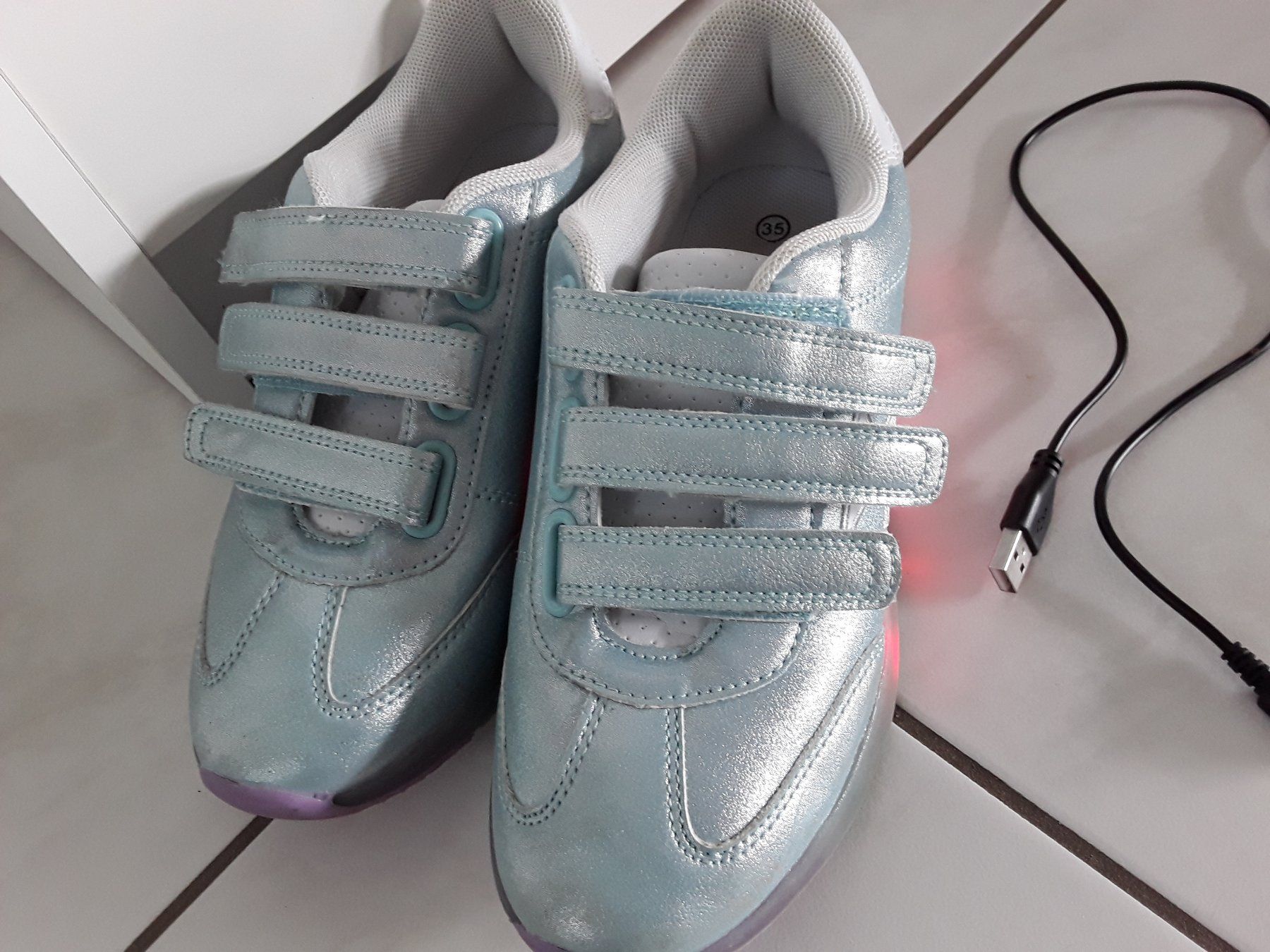 Scarpe per ragazzi: VENICE Schuhe Grösse 35 mit Leuchteffekt – Usato da Heimberg venduto da Samprof 2