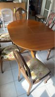 Table ronde à rallonge et chaises en bois occasion
