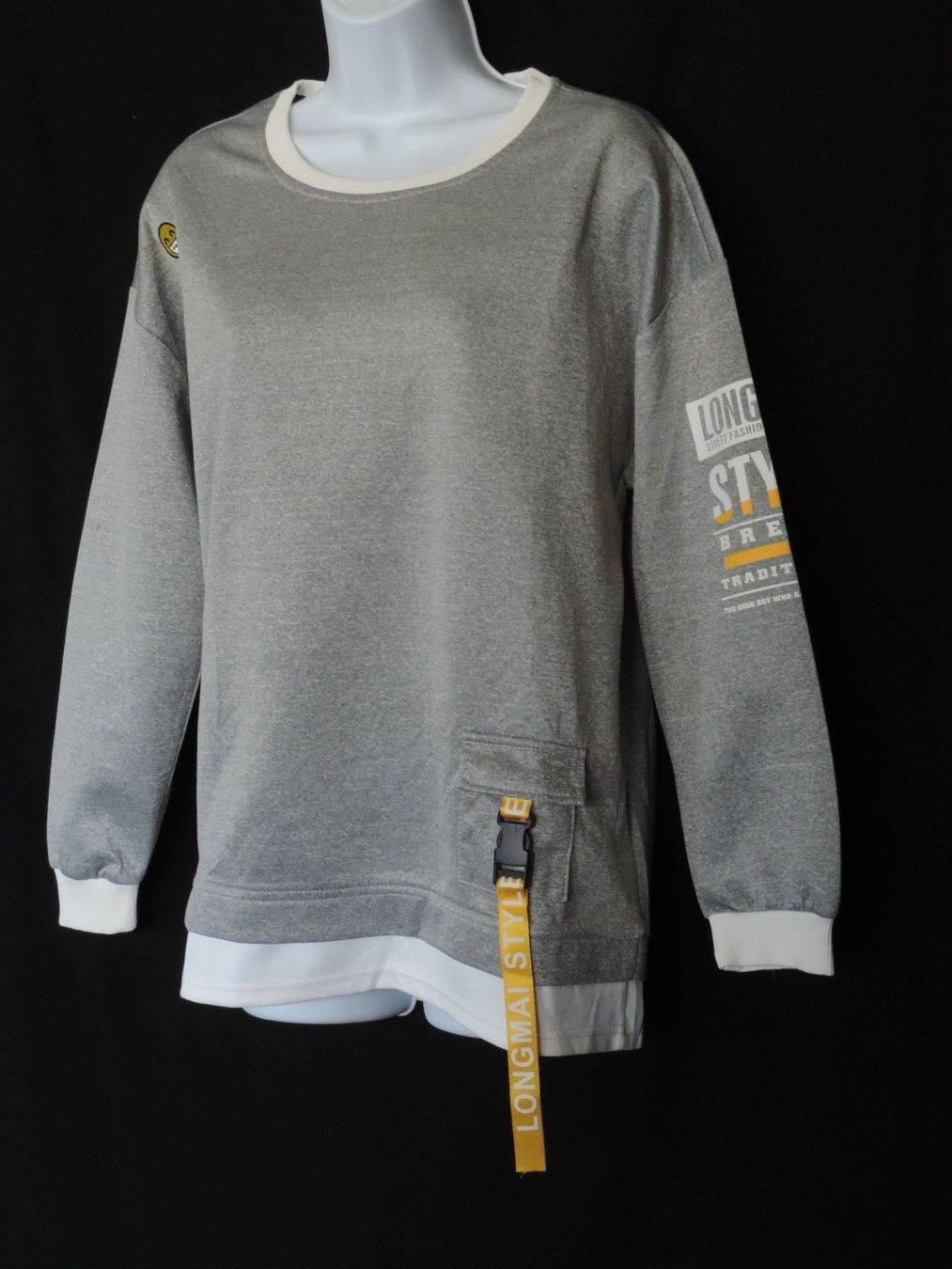 Maglioni & Felpe: pull Gris avec porte clef – Nuovo (secondo la descrizione) da Genève venduto da Axelle333 2