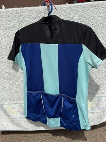Canottiere & Pantaloni: Rad Trikot Damen, 4 Stück – Usato da Oberdorf BL venduto da Simba72 1