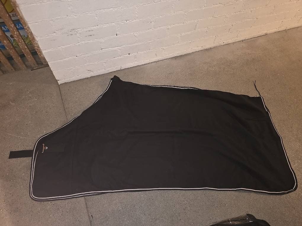 Coperte: Abschwitzdecke – Usato da  venduto da