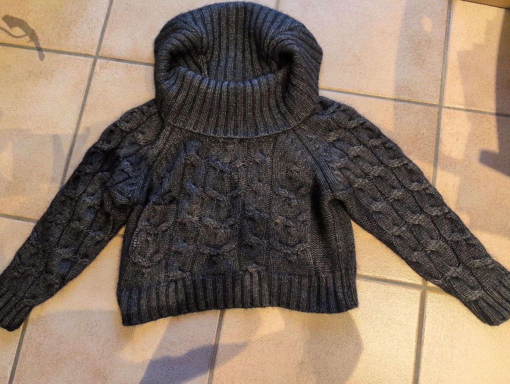 Pulls & Sweat-shirts: Strickpullover Grau Gr. S – Neuf (Voir description) à Unterlunkhofen par SophieS.