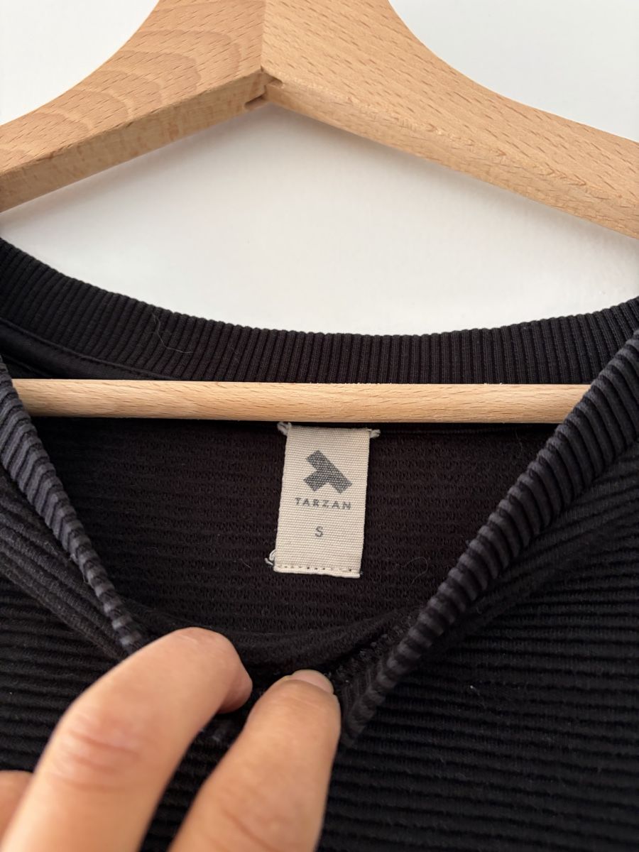 Maglioni & Felpe: Schwarzer Pulli von Tarzan – Usato da St. Gallen venduto da tep_8bkv 1