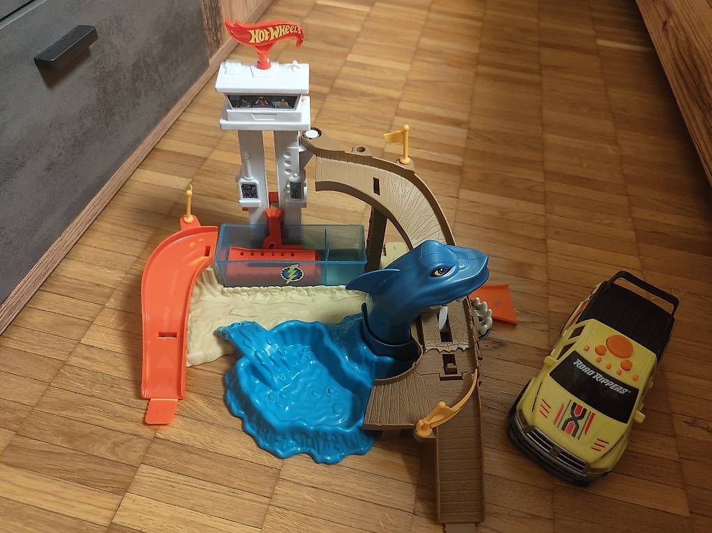 Giocattoli: Hot Wheels + Auto – Usato da Arbon venduto da karolina_frank