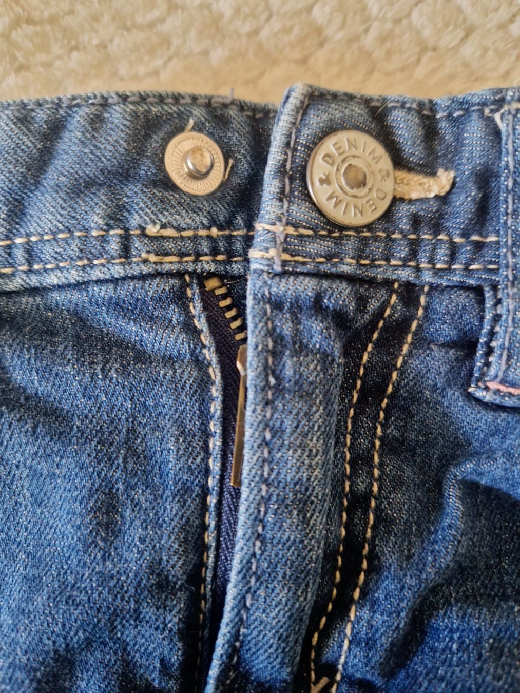 H&M Vestiti & Gonne: Jupe jeans DENIM – Usato da Roche VD venduto da kar_sql7 2