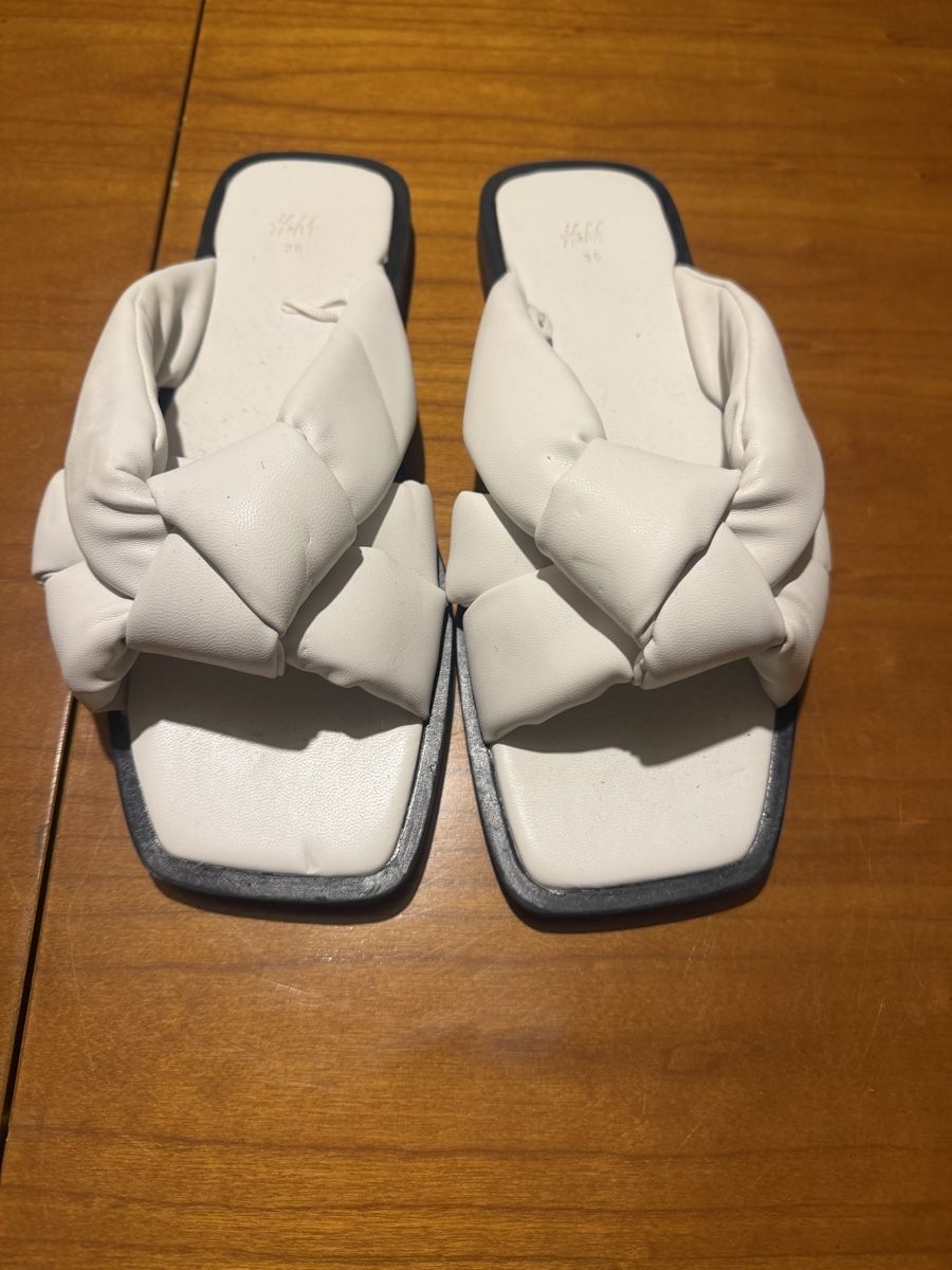 H&M Damenschuhe: Mules H&M – Neu (gemäss Beschreibung) aus Bossonnens von mina1187