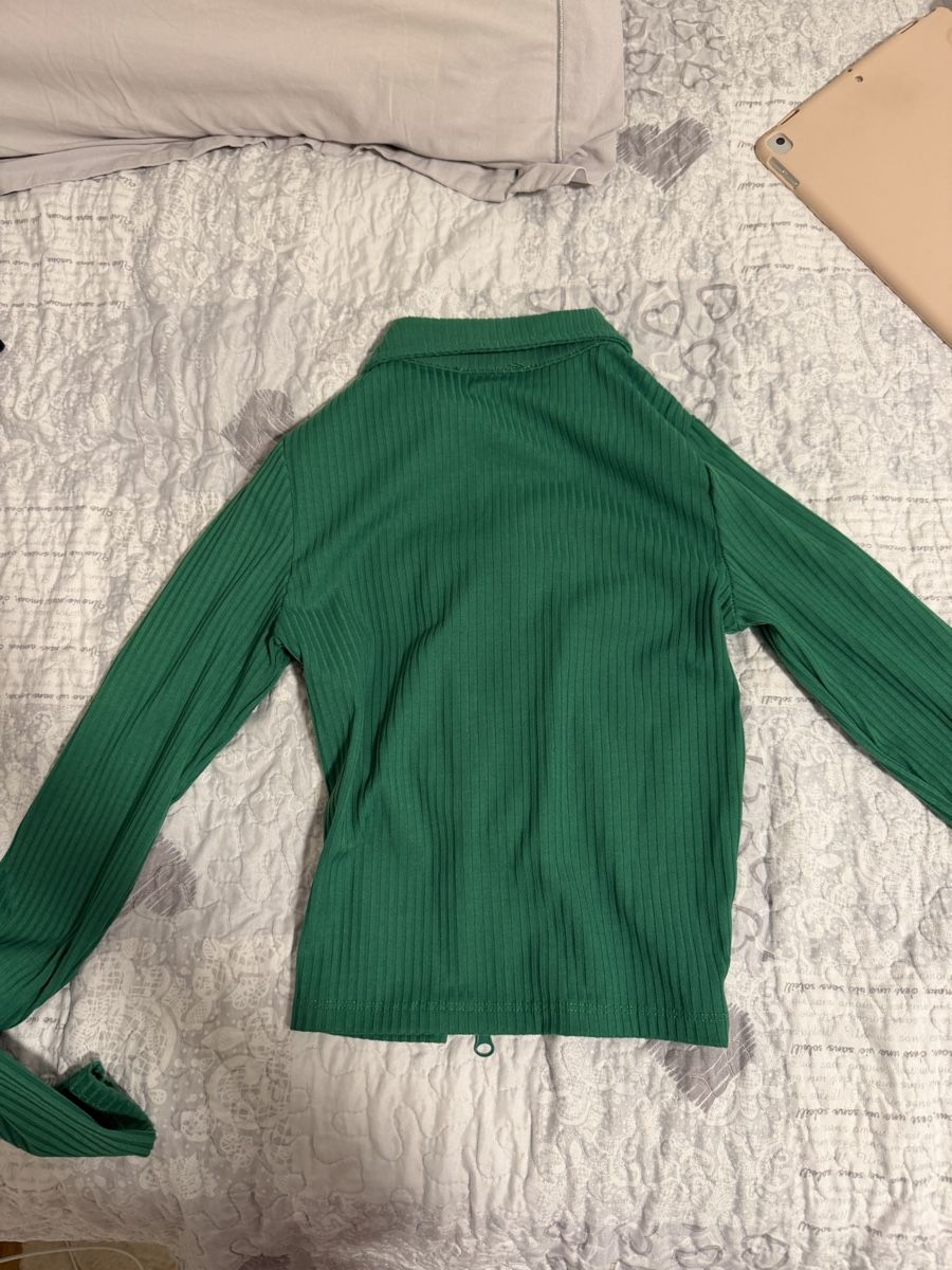 Top: Grüne Jacke/Oberteil – Usato da Basel venduto da sid_dem 1