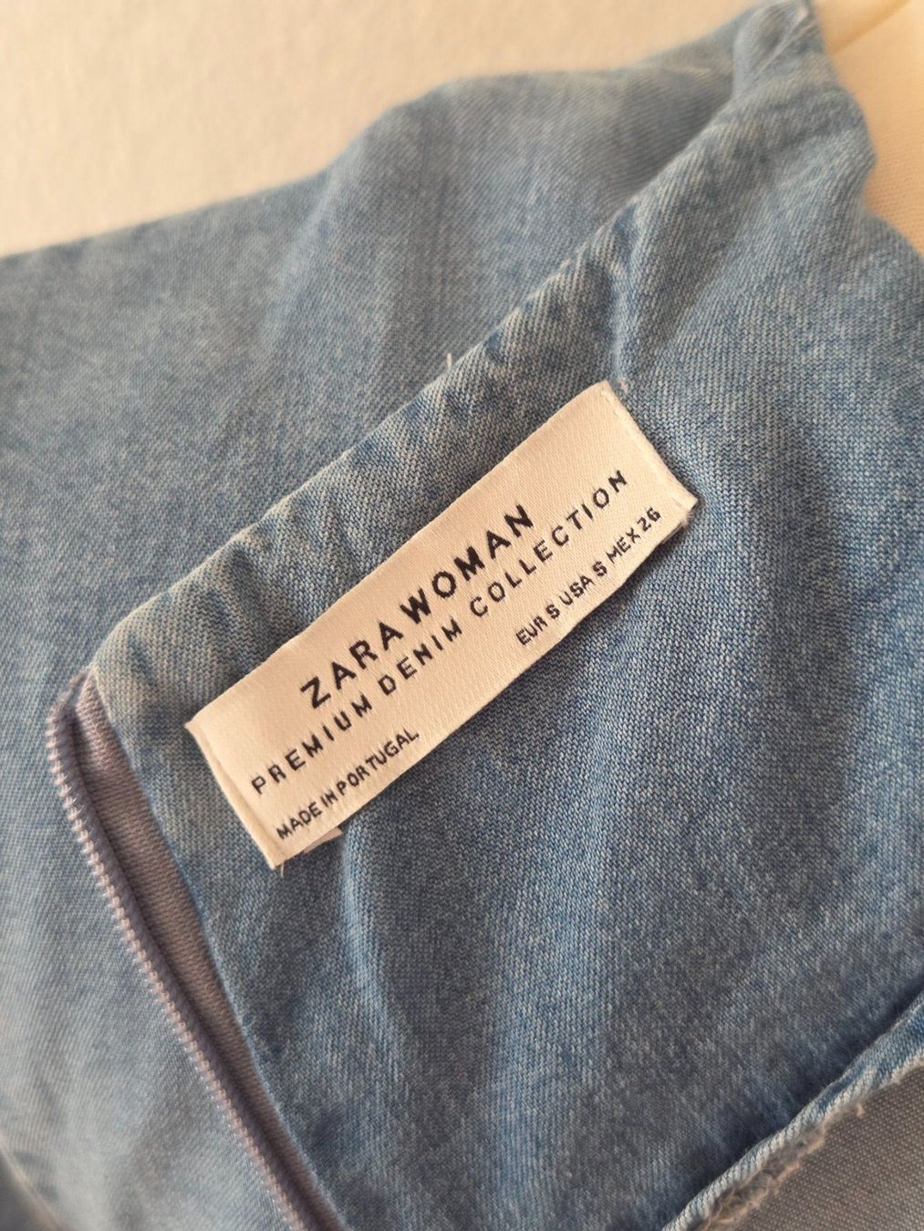 Zara Vestiti: Jeanskleid Zara – Usato da Wängi venduto da Bibo4. 1