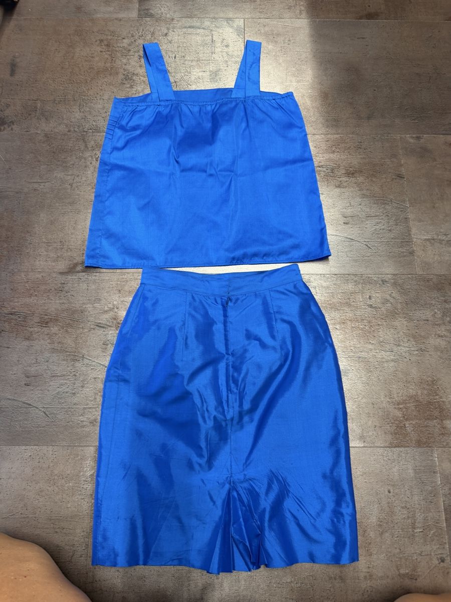 Anzüge & Kostüme: Seidenbluse mit Rock  – Neu (gemäss Beschreibung) aus Neerach von the_modern_mini 1