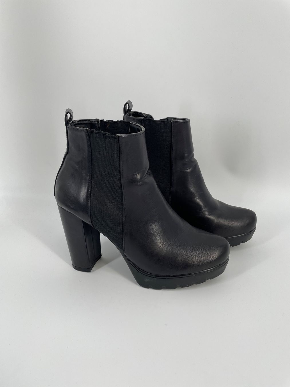 Damenschuhe: Stiefeletten Gr. 39 MISS88 – Gebraucht aus Auenstein von moin. 2