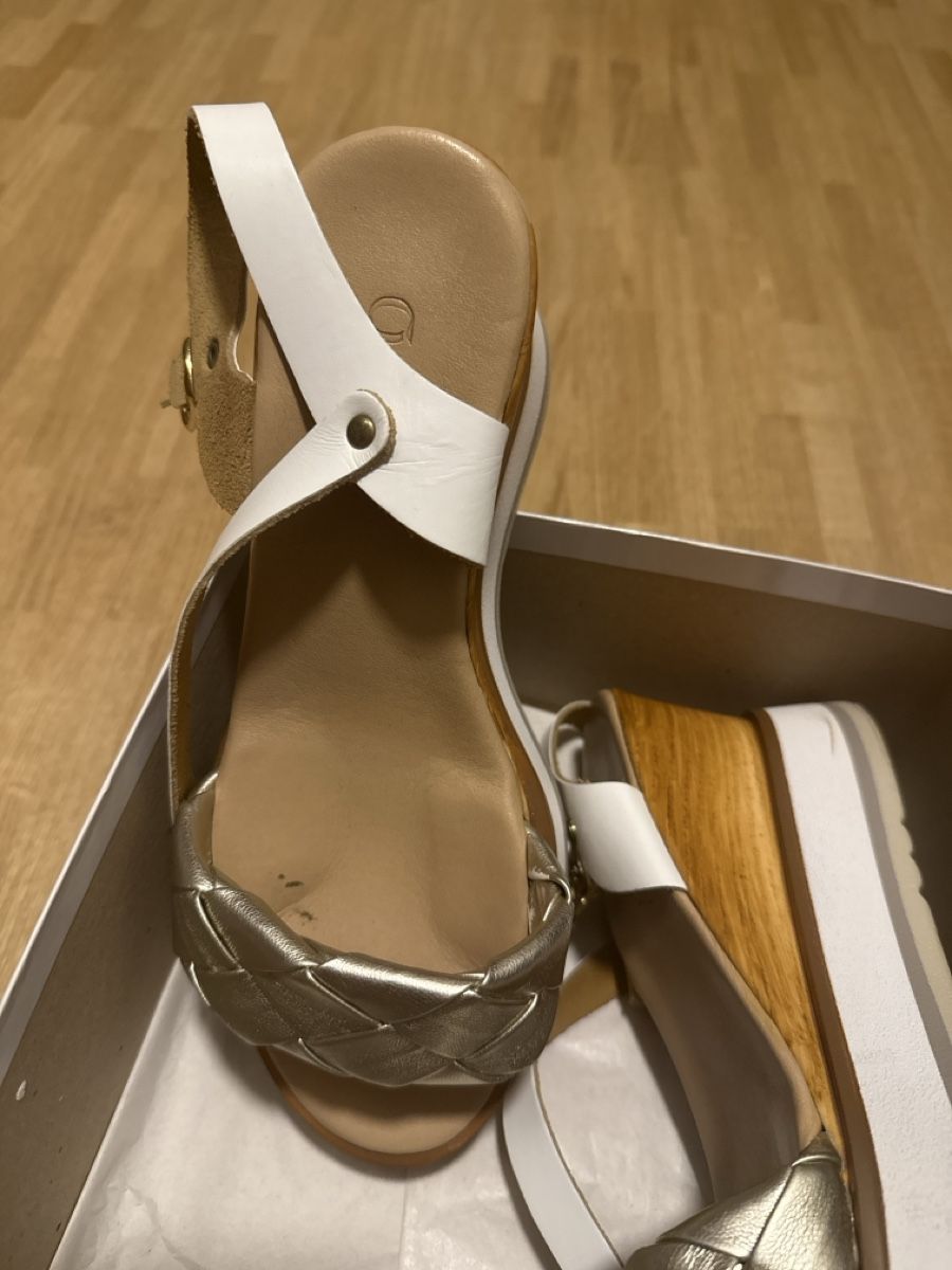 Damenschuhe: Chaussures femmes  – Gebraucht aus Les Acacias von A.cicc 2