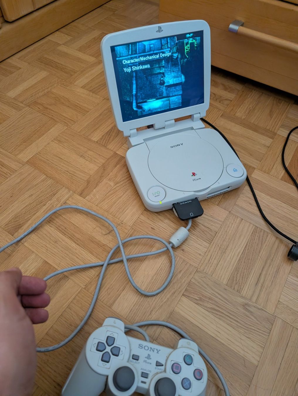 Sony Console: Sony PS One + LCD Screen + Zubehör – Usato da Volketswil venduto da iiimarioiii