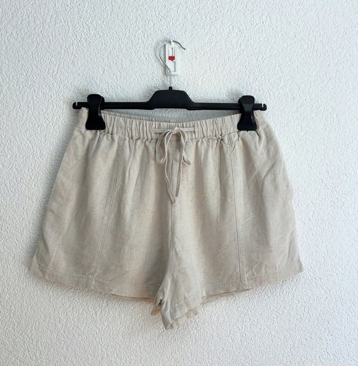 Pull&Bear Pantaloni: Pull&Bear Shorts beige – Usato da Chur venduto da faja7000