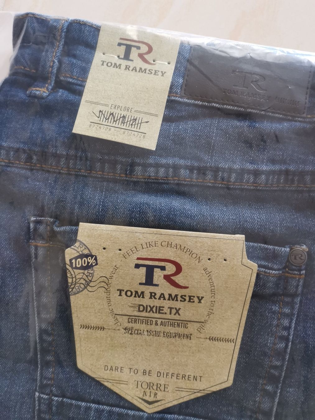 Jeans: Herren Jeans Bermuda Gr. 52 – Neu und originalverpackt aus Dornach von Hei50 2