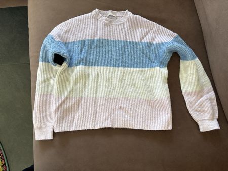Pastellfarbener, kuscheliger Strickpullover für den Winter!