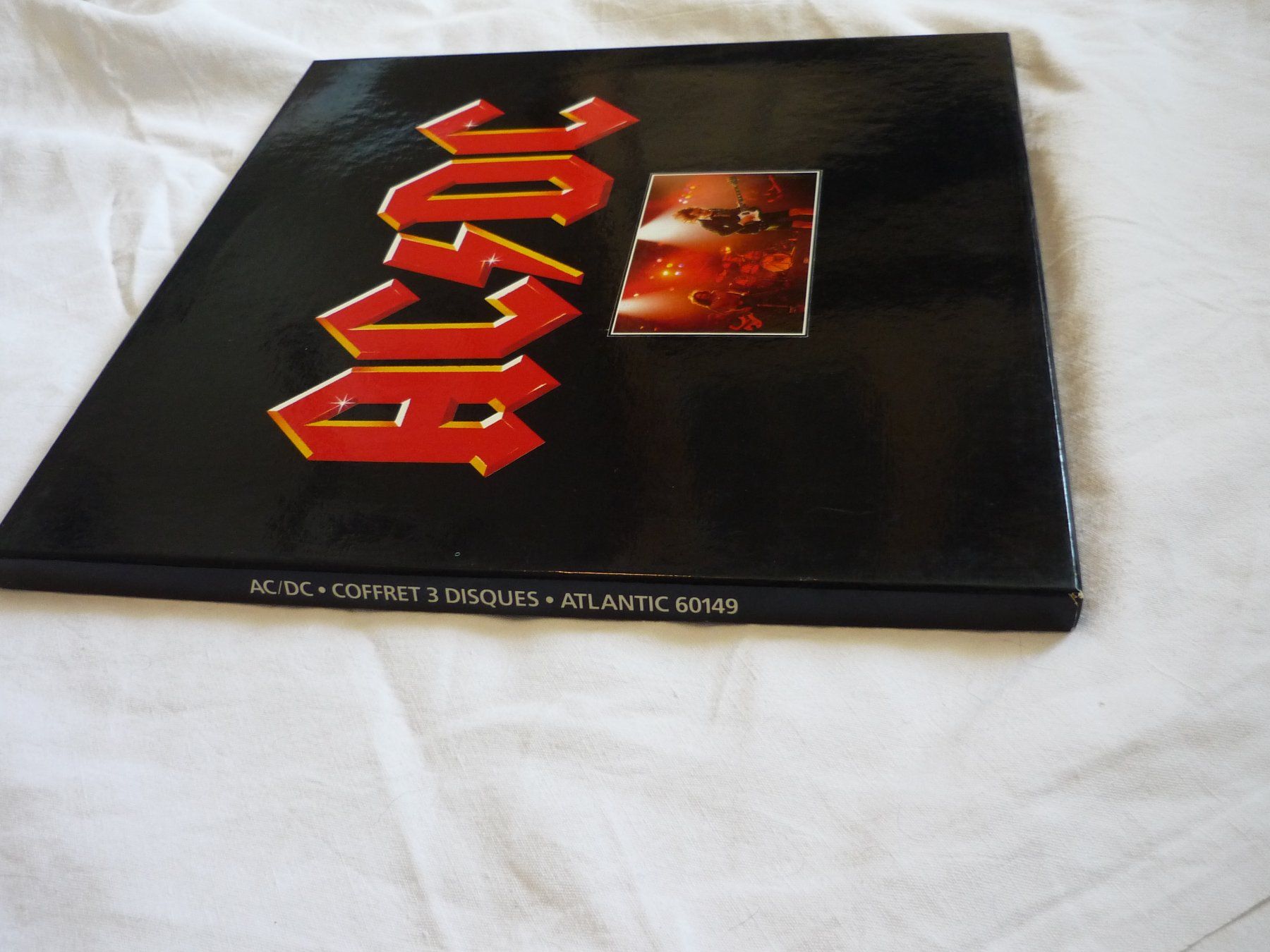 Dischi in vinile: AC DC Coffret 3 lp Atlantic 60149 x3 12" LP Box Set + 7" – Usato da Beringen venduto da Flatretriever 2