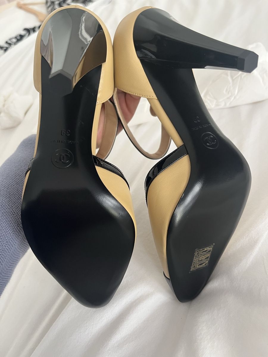 Chanel Scarpe da donna: CHANEL Pumps beige/black size 39 new condition – Nuovo e nell'imballaggio originale da Zürich venduto da ace_7yvh 2