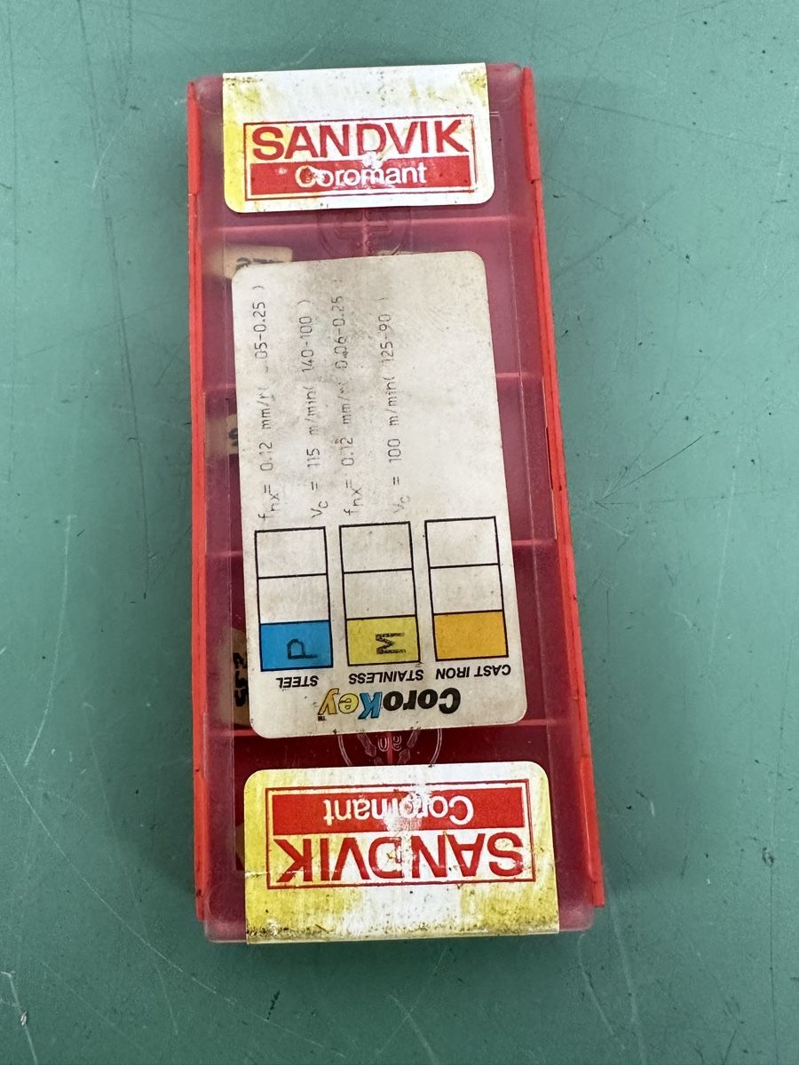 Sandvik Tous les outils: Sandvik Inserts, Dreheinsatz, N151.2-300-4E. – Neuf avec emballage d'origine à Aarberg par SNMachines 2