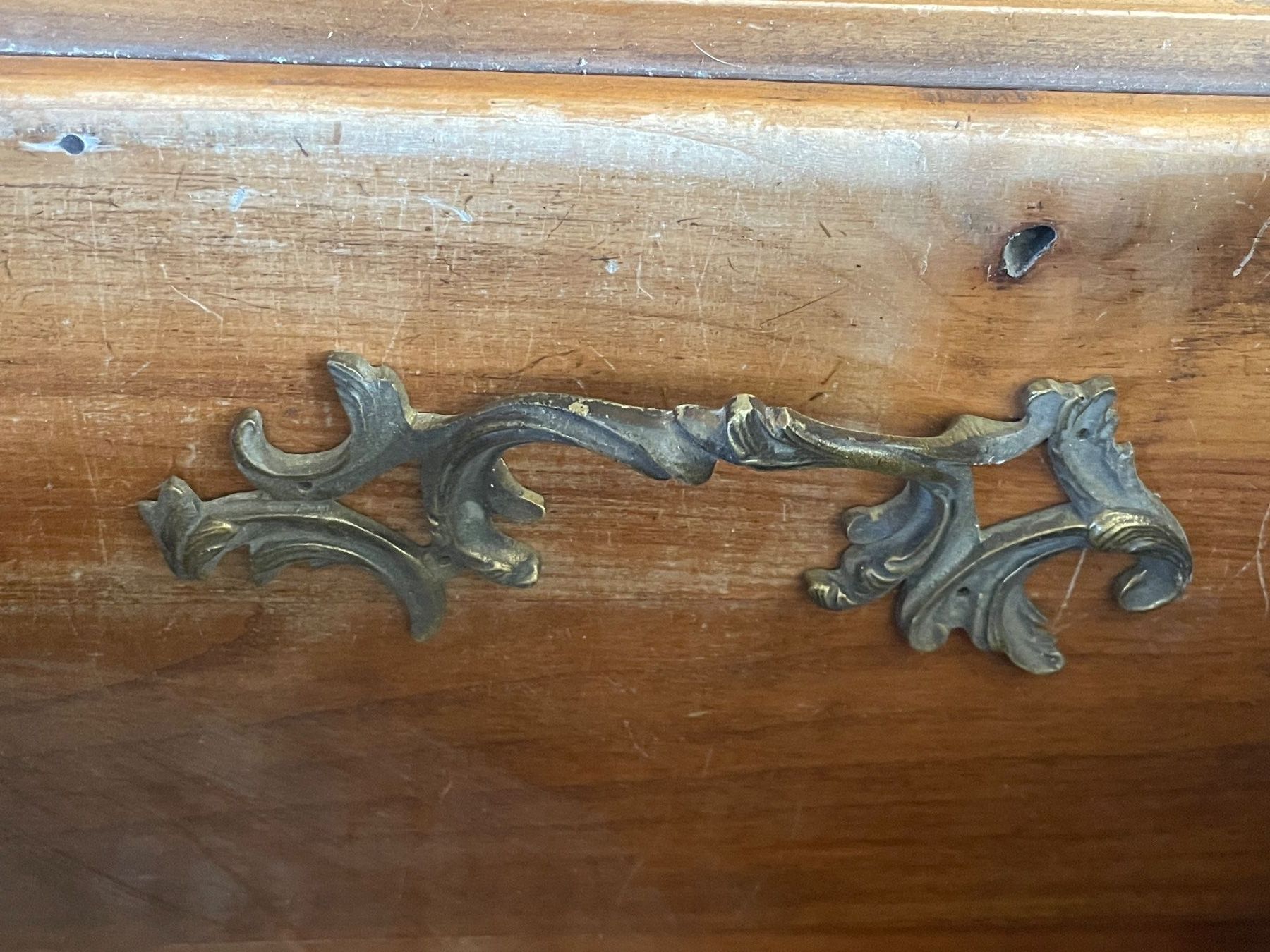 Armadi: Schöner antiker Schrank – Usato da Volketswil venduto da rubin74 4