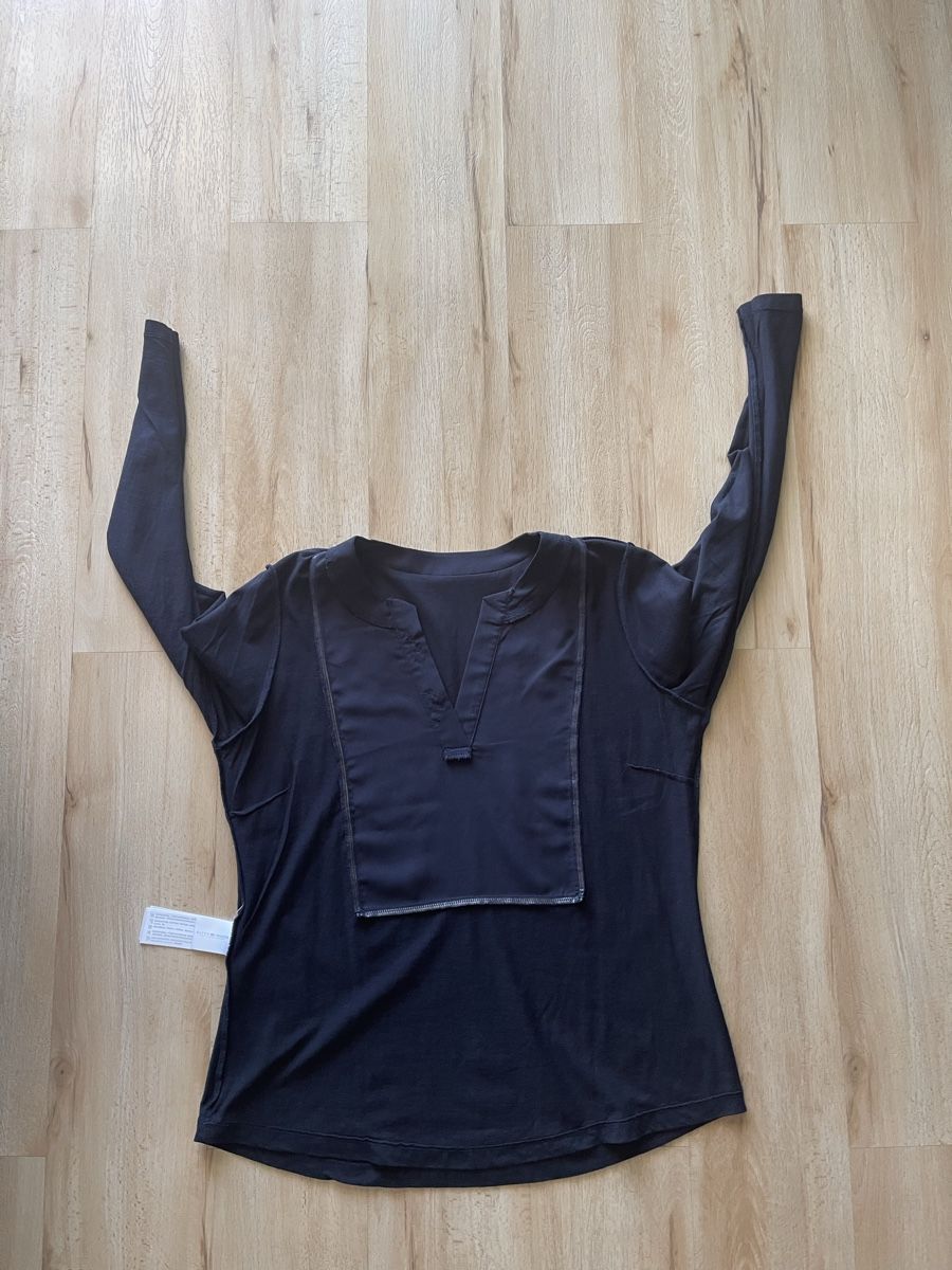 T-shirt: Pull noir River Woods femme L occasion – Usato da Kloten venduto da Vermicelles 3