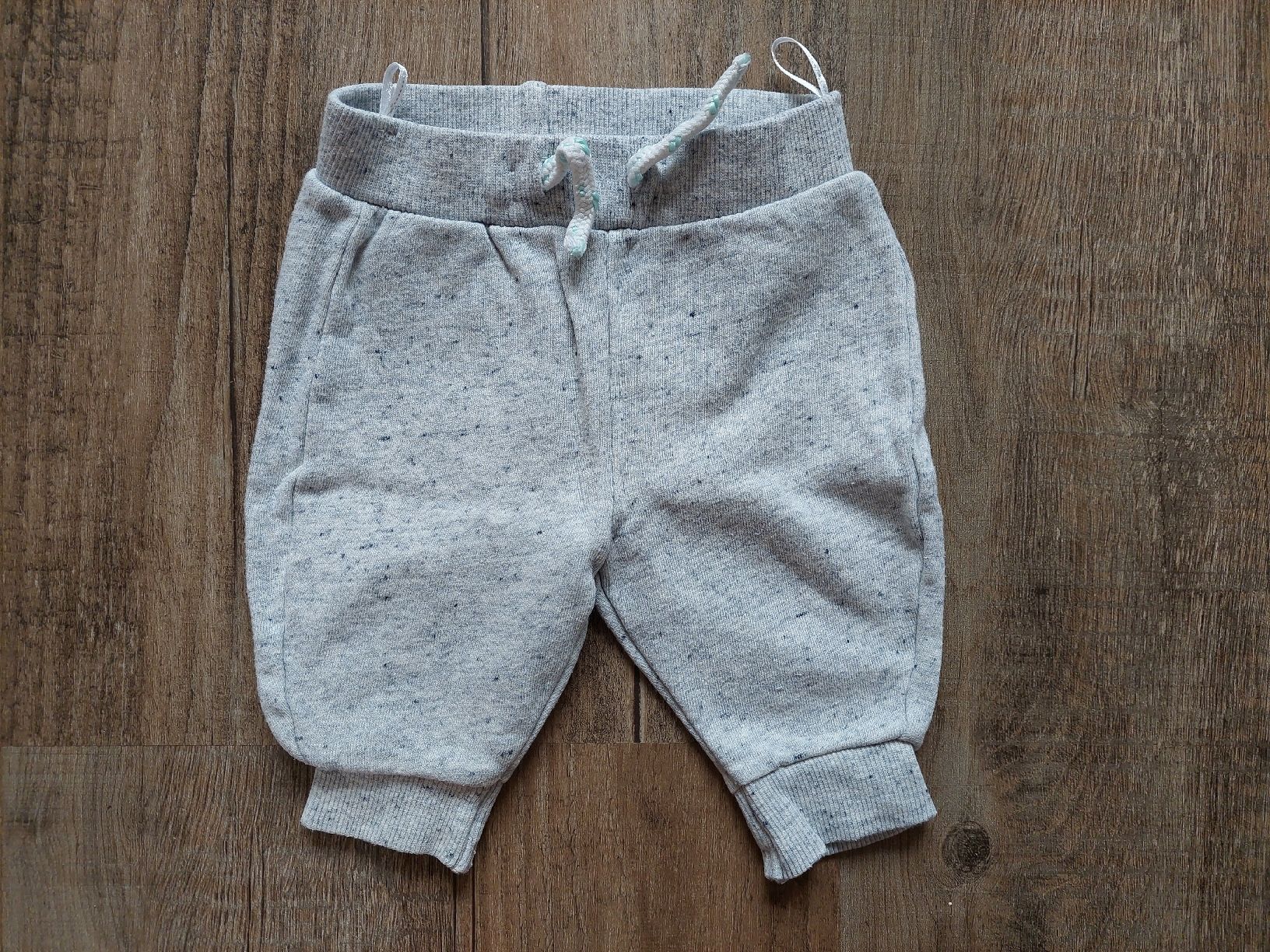 C&A Hosen: Hose grau, Grösse 62 – Gebraucht aus Aeschi b. Spiez von Corin1234