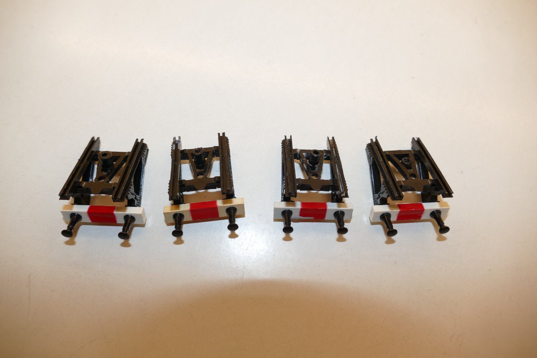 Märklin Modellini di ferrovie: Märklin H0: 4xAufsteckprellbock – Usato da Niederhasli venduto da rail-duerst 3