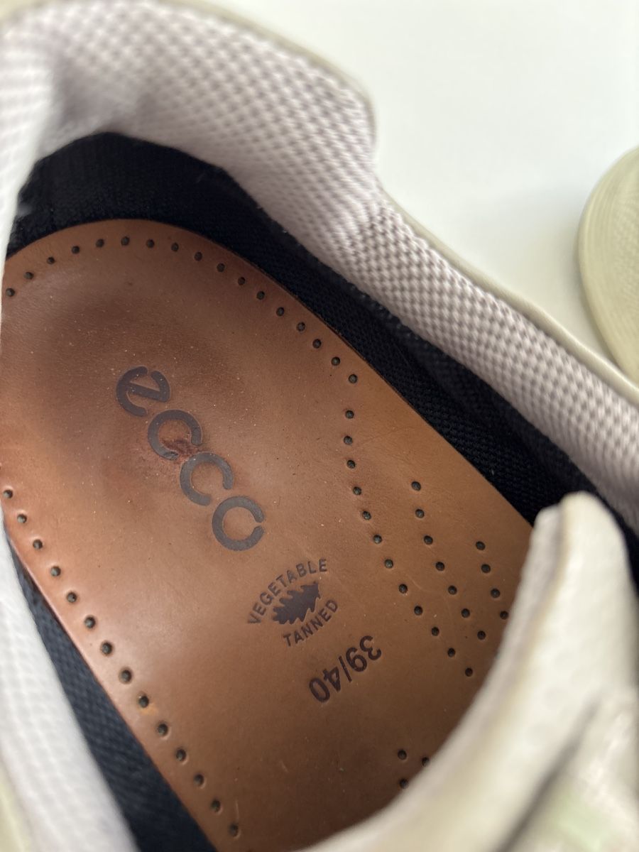 Scarpe da donna: ECCO Schuhe, Gr. 39/40, Beige/grau – Usato da Zofingen venduto da MasterPCI 3