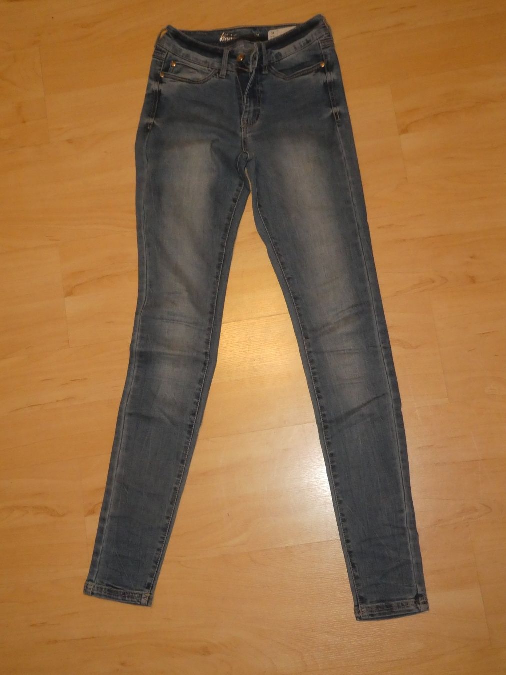 Hosen: Jeans Gr. 34 – Gebraucht aus Mels von KOSL